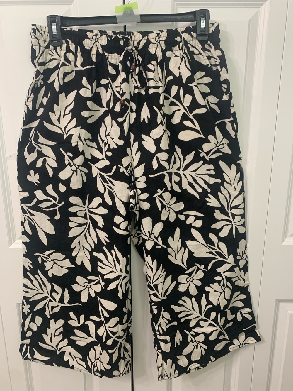 Christian Siriano Black Wide-Leg Pants with Cream Floral Motif